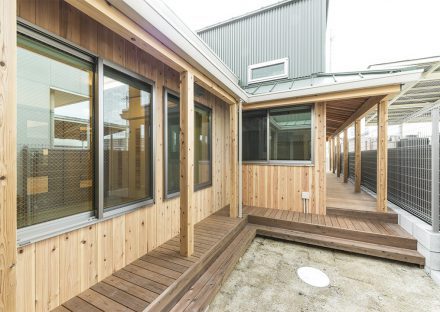 名古屋市瑞穂区の保育施設の中庭