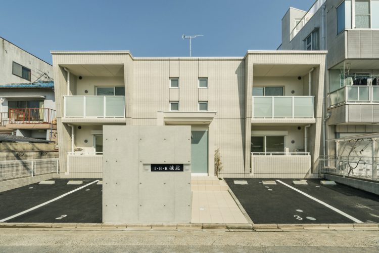 名古屋市西区の全室角部屋2階建てマンションの全室角部屋の賃貸マンション＆駐車場