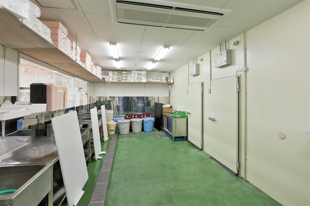 愛知県春日井市の店舗建築施工事例(スーパーマーケット)の鮮魚作業所