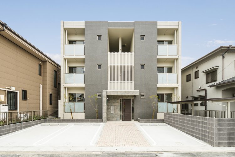 名古屋市西区の全室角部屋のモダンな外観デザインの3階建て賃貸マンション