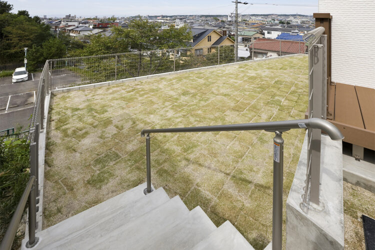 戸建て賃貸施工事例(愛知県尾張旭市)2LDK　アプローチ