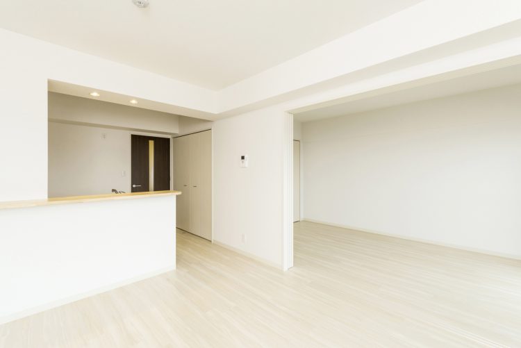 名古屋市緑区の賃貸マンションのリビングとつなげて使える洋室