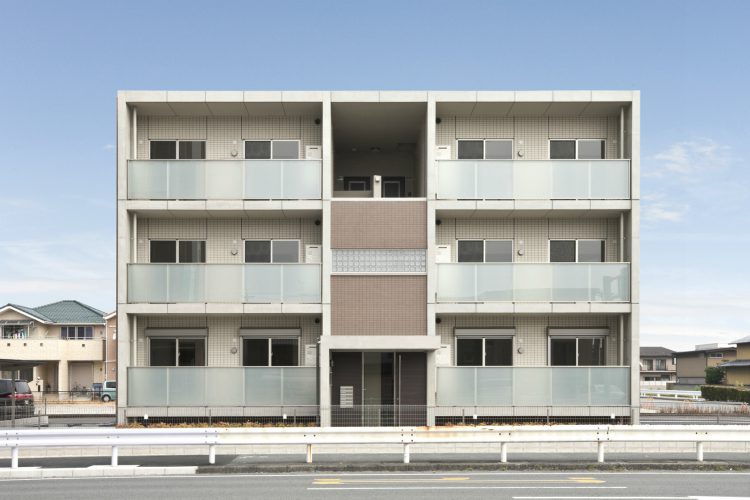 愛知県一宮市の全室角部屋の中央に階段がある全室角部屋の賃貸マンション