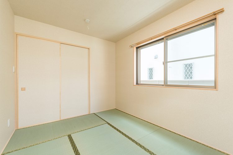 名古屋市名東区の戸建賃貸住宅の明るいシンプルな和室