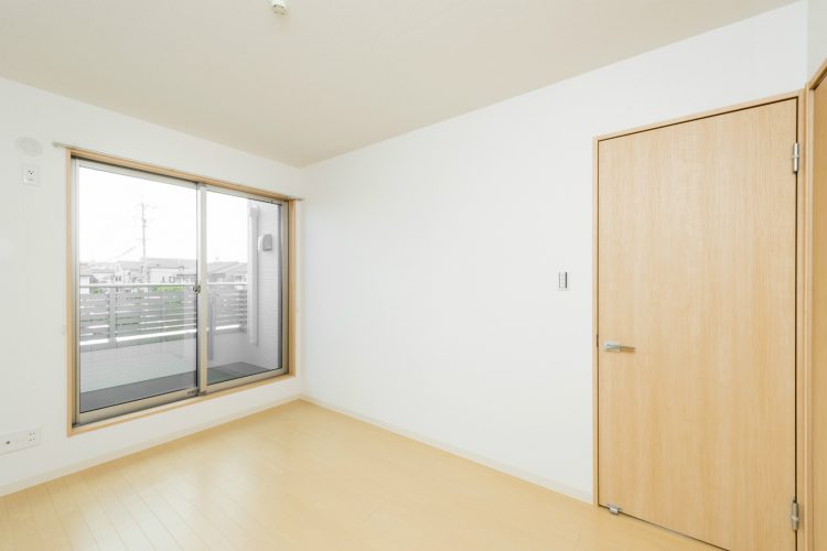 名古屋市南区の戸建賃貸住宅のナチュラルカラーの洋室