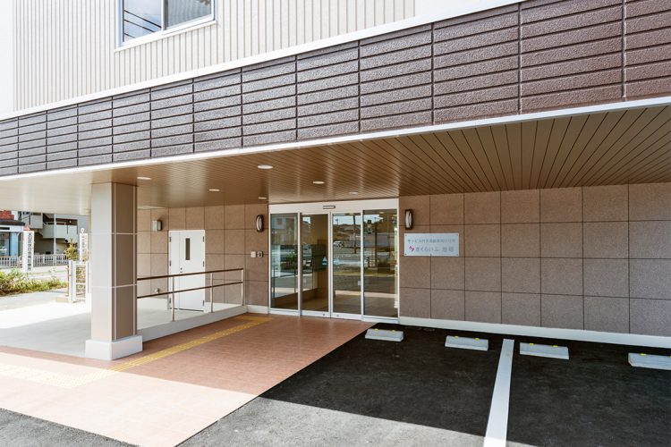 名古屋市天白区の介護施設のエントランス