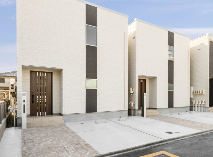 名古屋市中村区のモダンなデザインの戸建て賃貸とメゾネット賃貸アパート