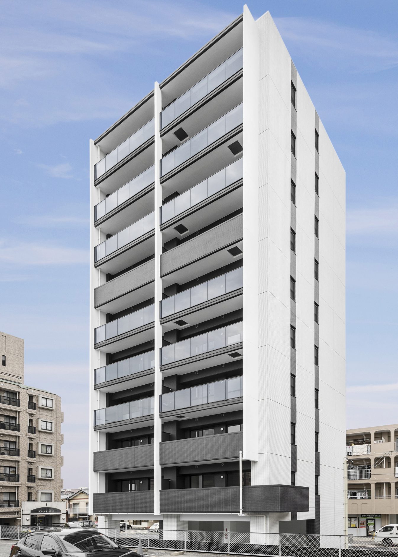 名古屋市天白区の植栽のある10階建て賃貸マンション施工事例｜名古屋市天白区で土地活用・マンション経営
