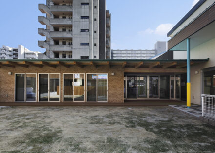 名古屋市天白区の駅近の約165坪の土地の園庭のある保育園外観デザイン