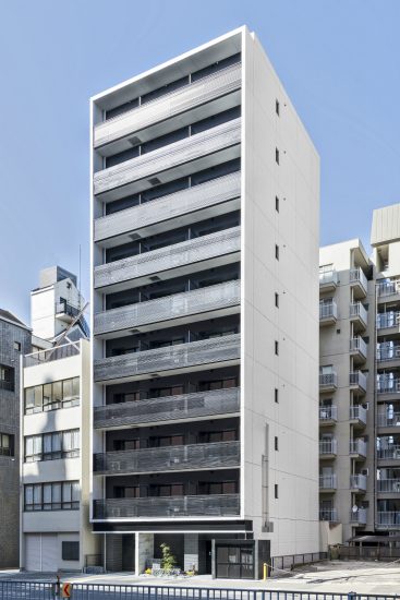 名古屋市中区の10階建ての鉄筋コンクリートワンルーム賃貸マンション外観