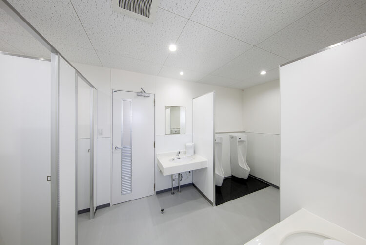 2階　男性用トイレ