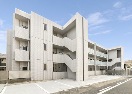 名古屋市名東区の300坪低層マンション経営:シンプルな外観デザイン