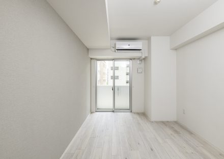 名古屋市中区の賃貸マンションのエアコン付きの洋室