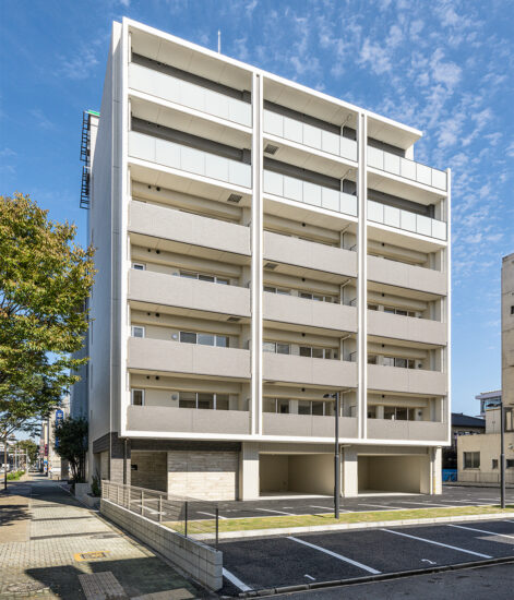 名古屋市瑞穂区のナチュラルカラーの外観デザイン7階建て賃貸マンション