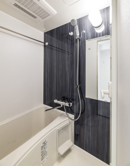 名古屋市天白区の4階建て賃貸マンションの浴室乾燥付きの浴室