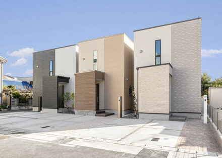 名古屋市西区の色違いのおしゃれな外観デザインの戸建賃貸住宅