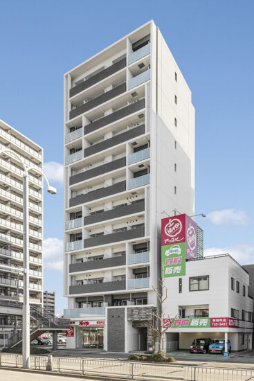 名古屋市昭和区の店舗付き12階建てワンルーム賃貸マンションの外観