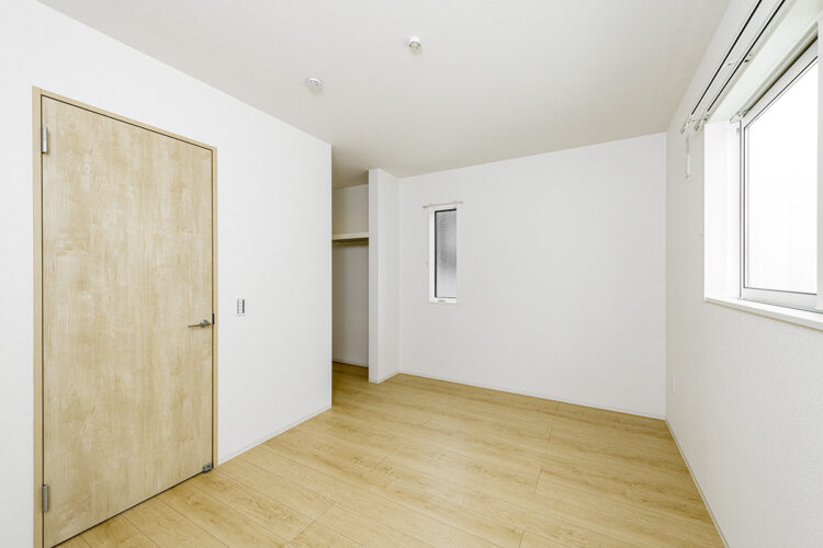 約40坪の土地のファミリー向けメゾネットアパートのウォークインクローゼット付き北側洋室