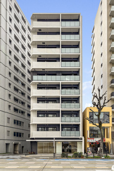 名古屋市中区の駅近・約70坪の土地の大通りに面した10階建てマンション